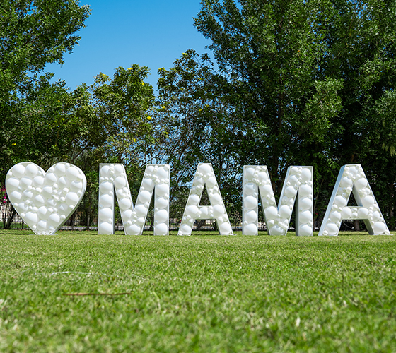 Heart Sign + Mama (Balloons)