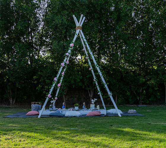 Roses Tent